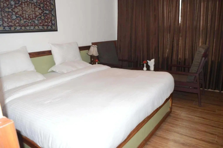 Standard Hotel and Resturant