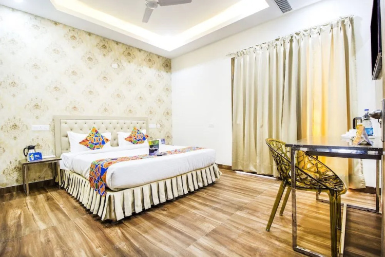 S.R. Residency