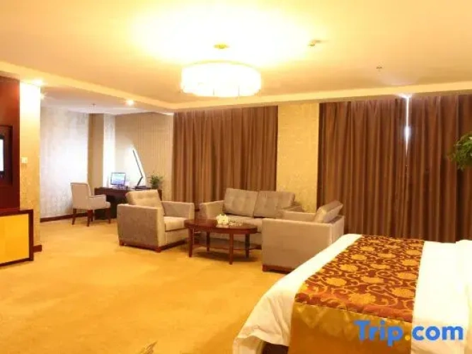 Deluxe Suite