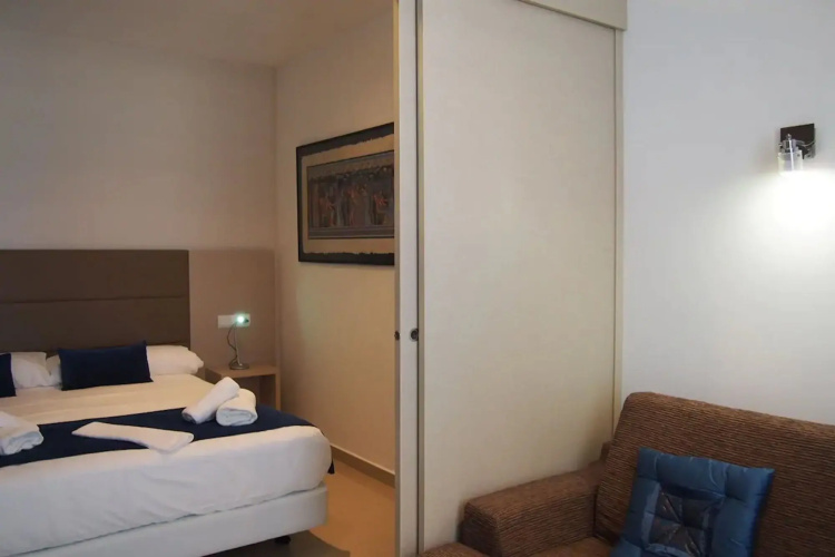 Hotel Roca Bella