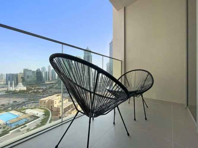 3 Bedrooms Apartment