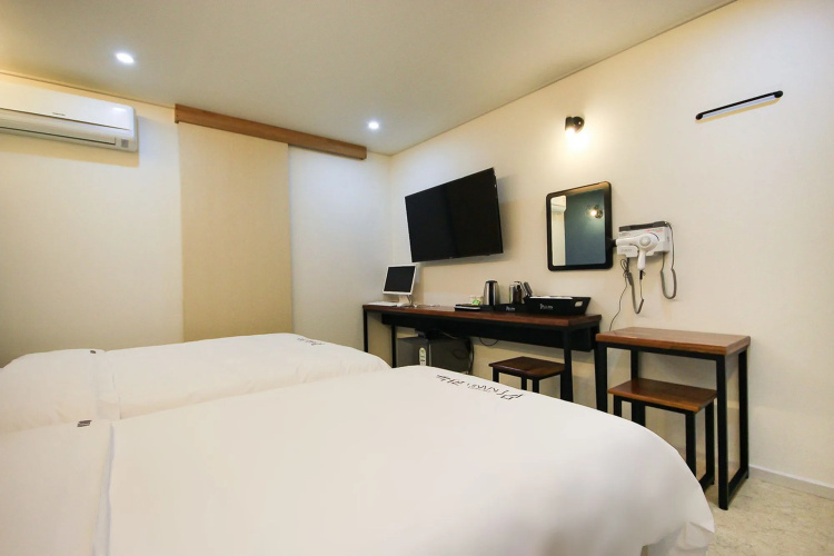 Kanu Hotel