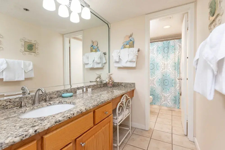 Phoenix East 704 2 Bedroom Condo