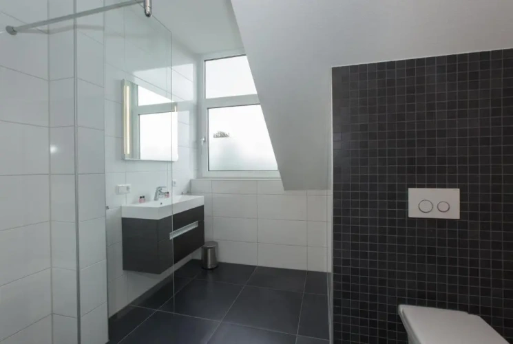 2 Bedrooms Cottage