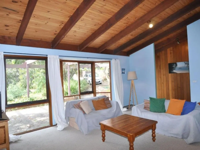 3 Bedrooms Cottage
