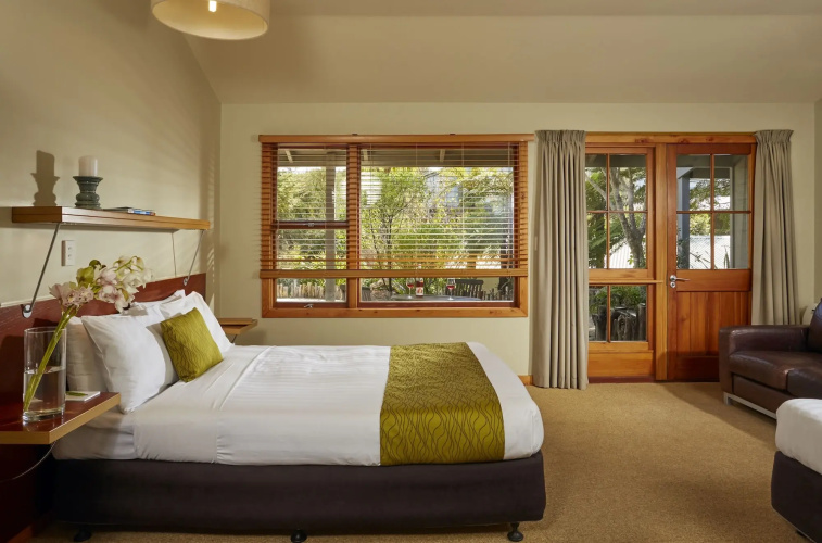 Awaroa Lodge