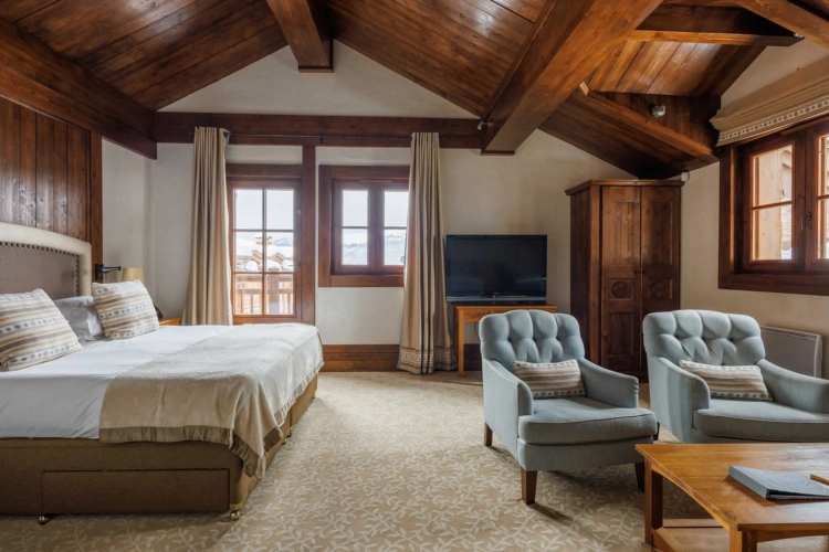 Standard Family room with view