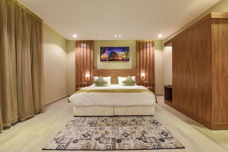2 Bedrooms Apartment