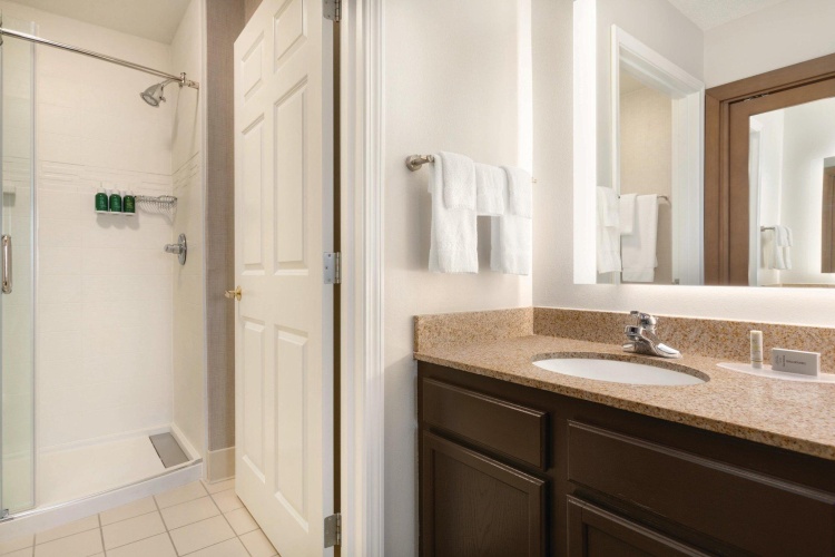 2 Bedrooms Double Suite