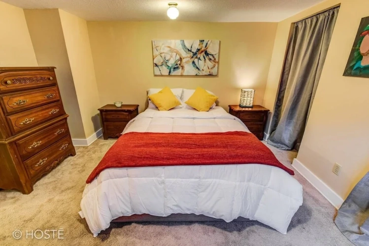 4 Bedrooms Cottage