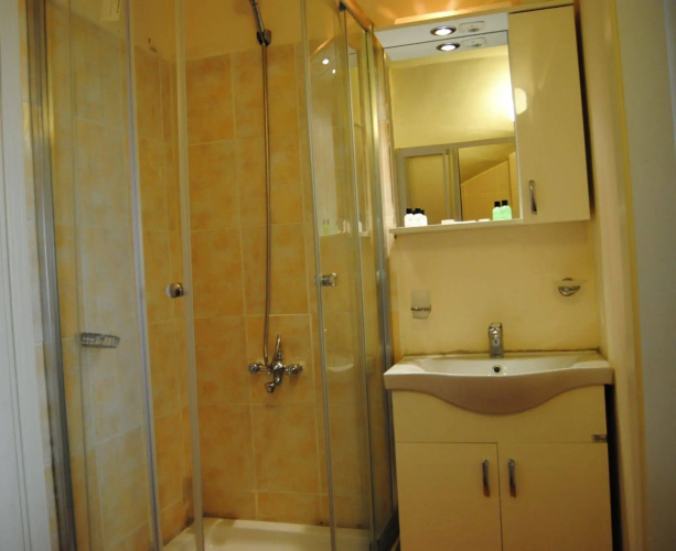 Falcon Suite