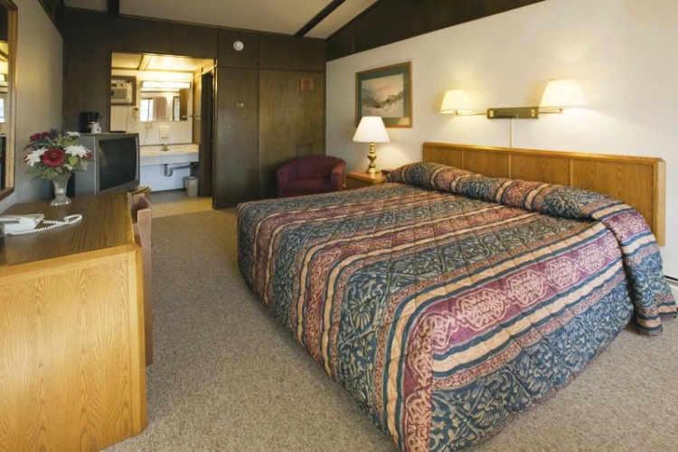Gopher Prairie Inn