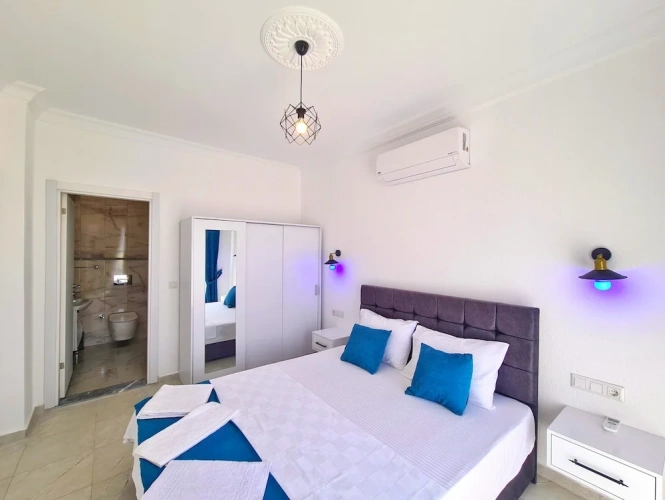1 Bedroom Standard Basement Suite with balcony and with garden view