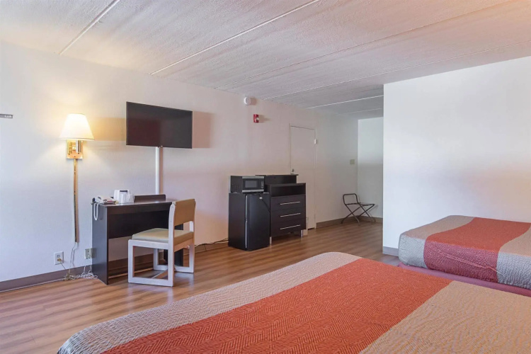 Motel 6 Decatur, GA