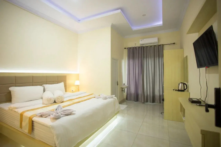 Hayana Hotel
