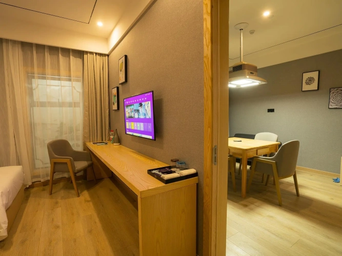 Deluxe Suite