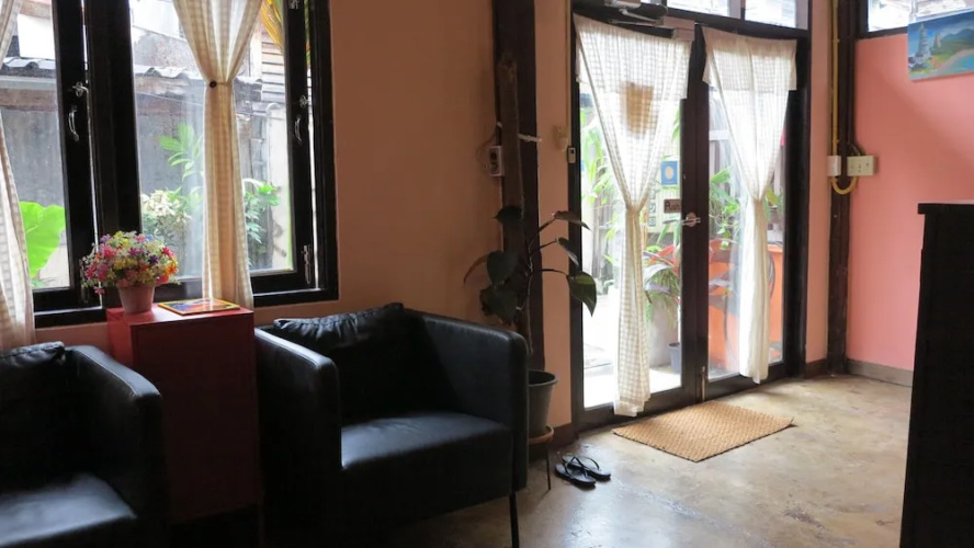 Non House Hostel