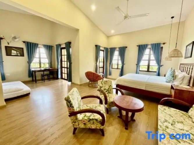 Deluxe Suite
