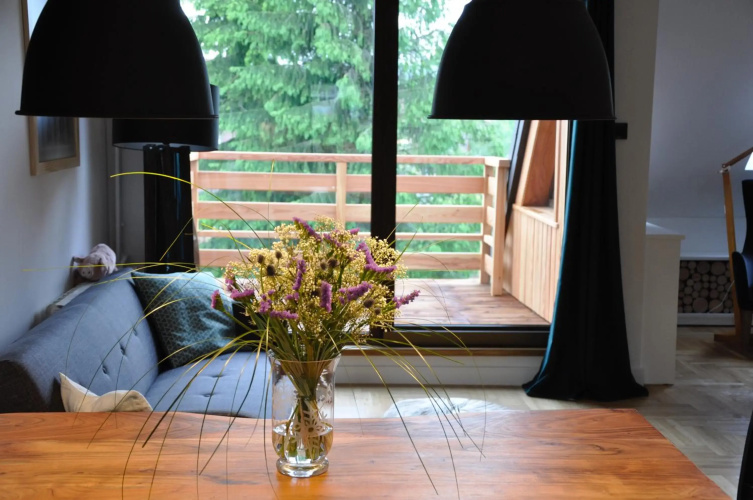 Apartament Wokół Stołu