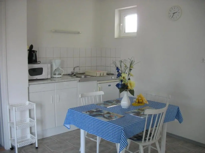 1 Bedroom Basement Apartment