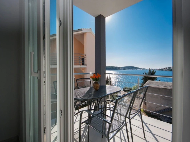 1 Bedroom Apartment with balcony