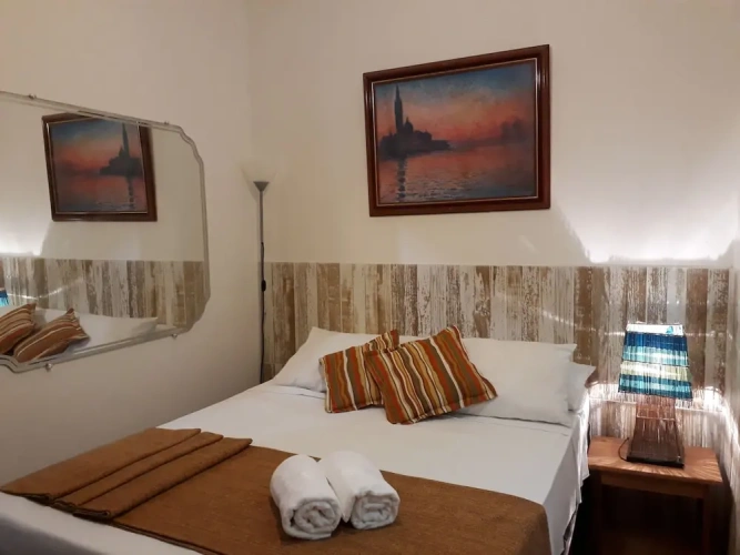 2 Bedrooms Cottage