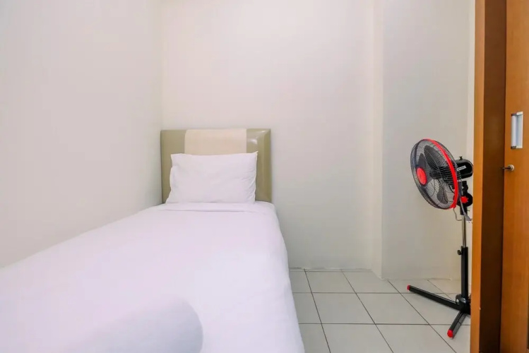 Comfort Green Pramuka 2BR Apartment
