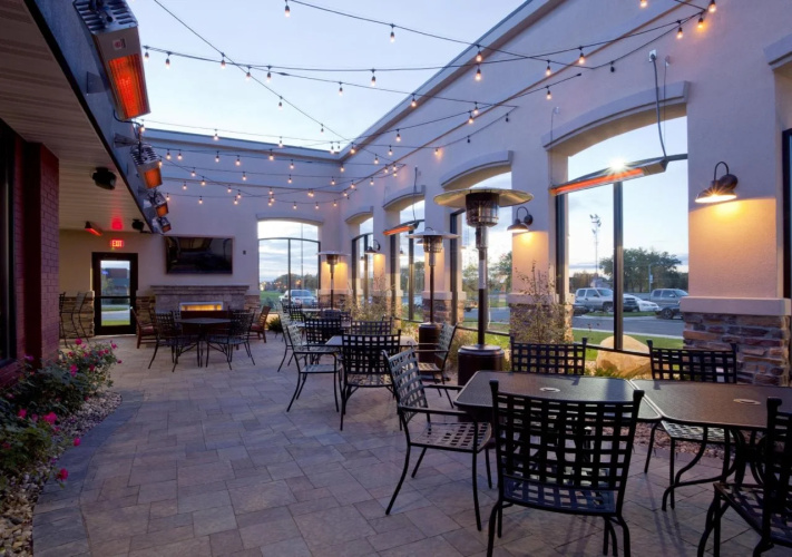 Holiday Inn Express & Suites Willmar by IHG