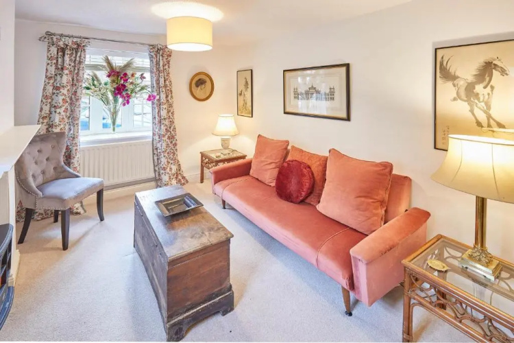 Host Stay Rose Cottage