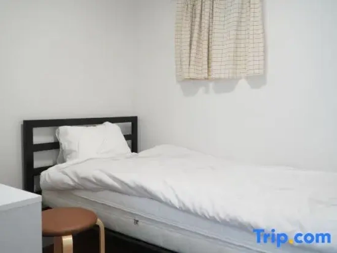 Bed in Dorm (female dorm)