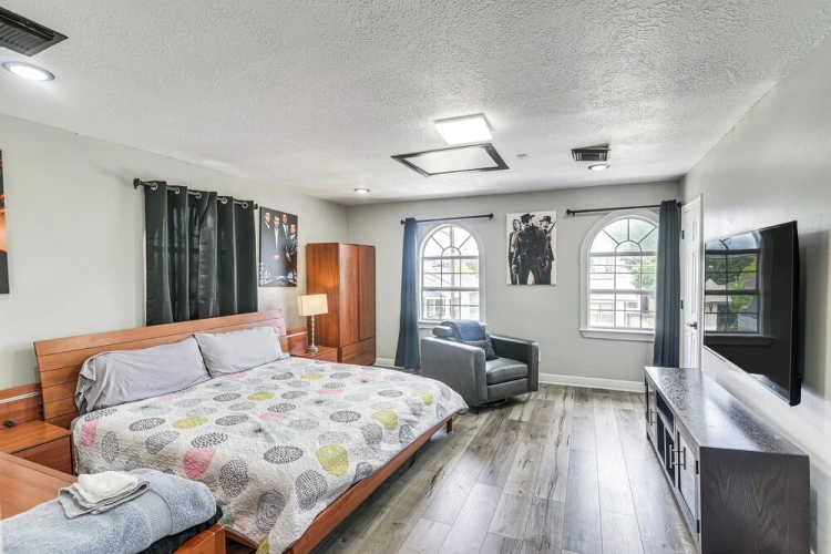 Guest rooms