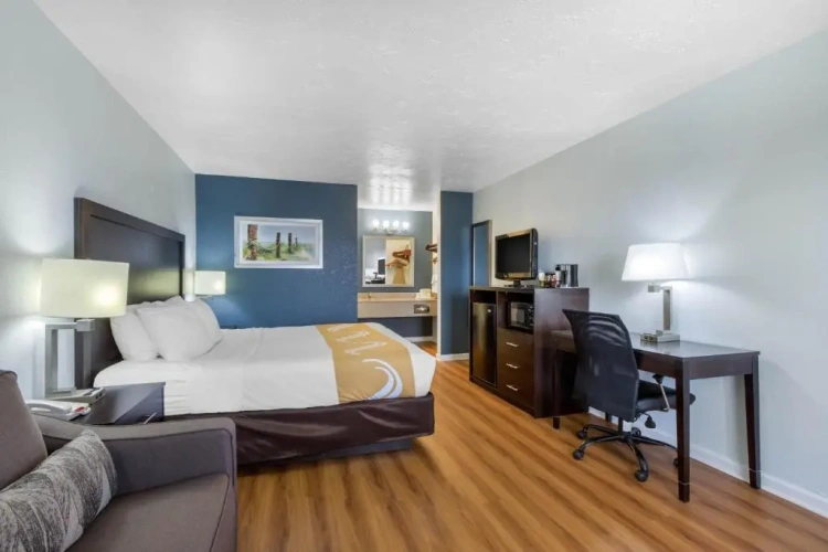 Standard room with view