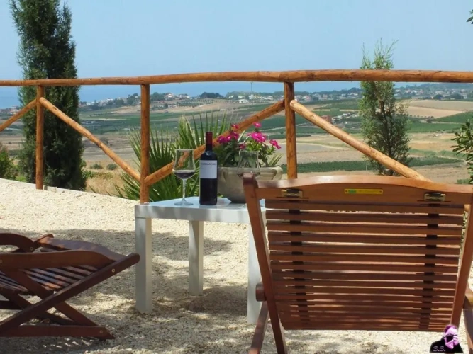 1 Bedroom Cottage with view