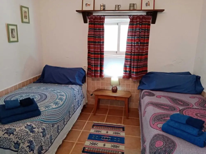 3 Bed Lodge - Sleeps 6 - Pool - Terrace - Parking