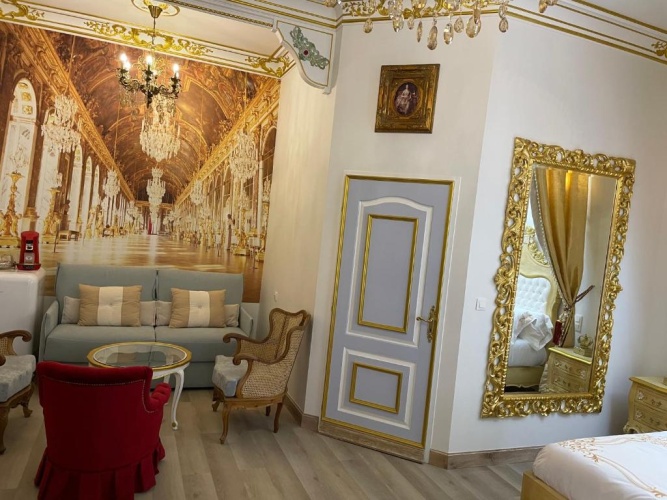Deluxe Suite