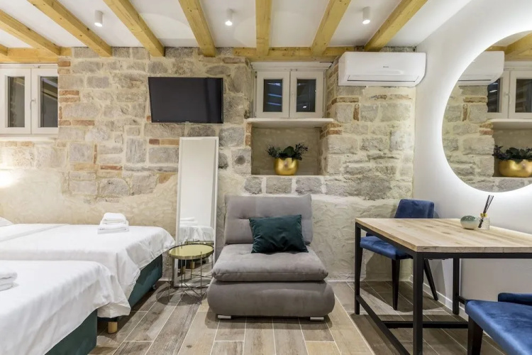 Luxury Rooms Miara in City Centre