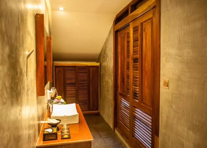 Deluxe Suite with balcony and with city view