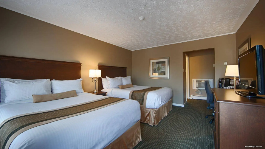 Aurora Inn