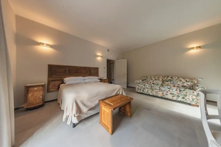 Standard room with balcony
