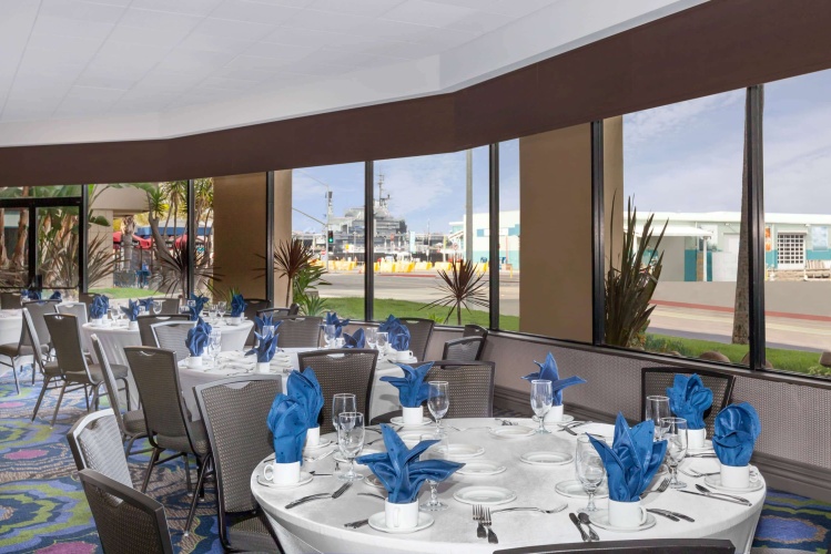Wyndham San Diego Bayside photo 18