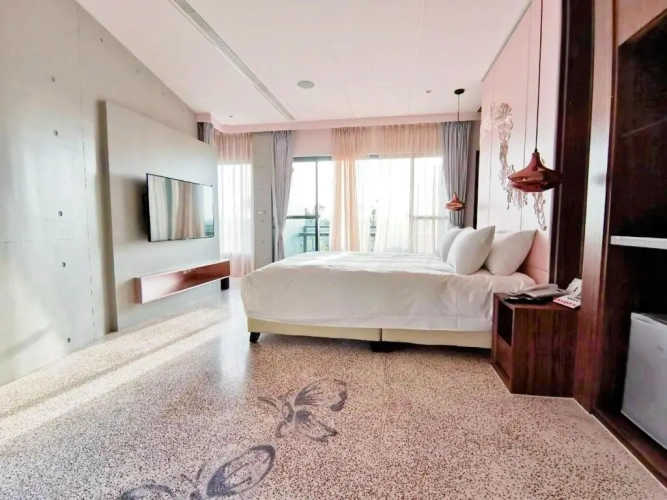Standard Double room with lake view