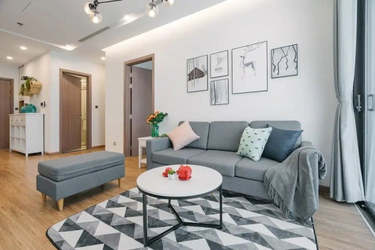 2 Bedrooms Luxury Apartment with balcony and with city view