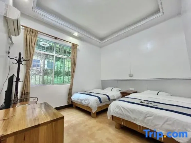 2 Bedrooms Villa