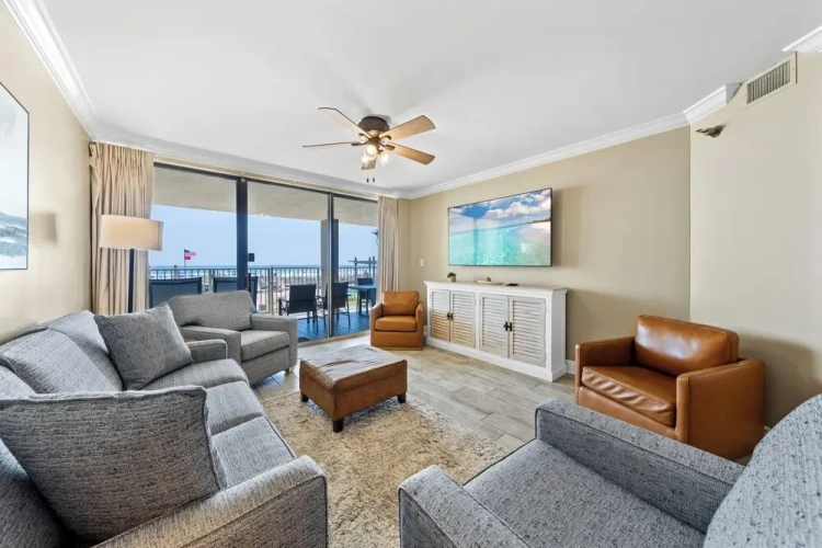 3 Bedrooms Standard room beachfront