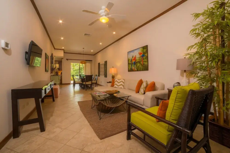 Veranda 8F - 2 bdr 2 Bath - Condo