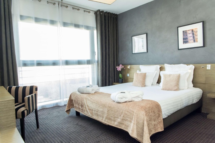 Superior Double room with pool view
