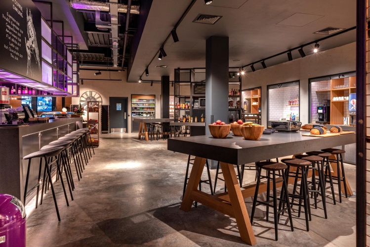 Moxy London Heathrow Airport photo 21