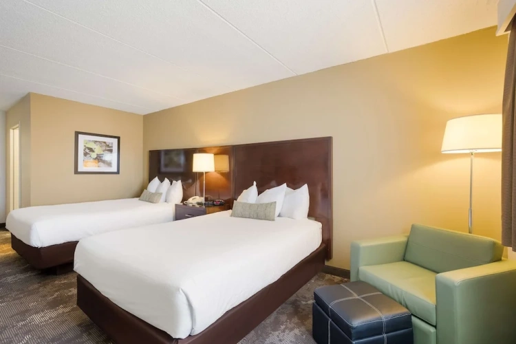 Standard Quadruple room with river view