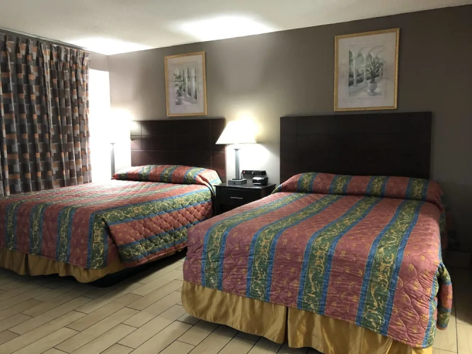 Sun Coast Inn