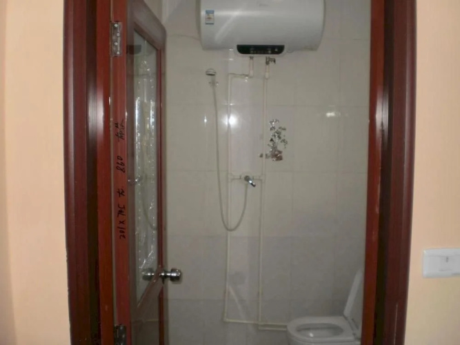 Huayi Youth Hostel